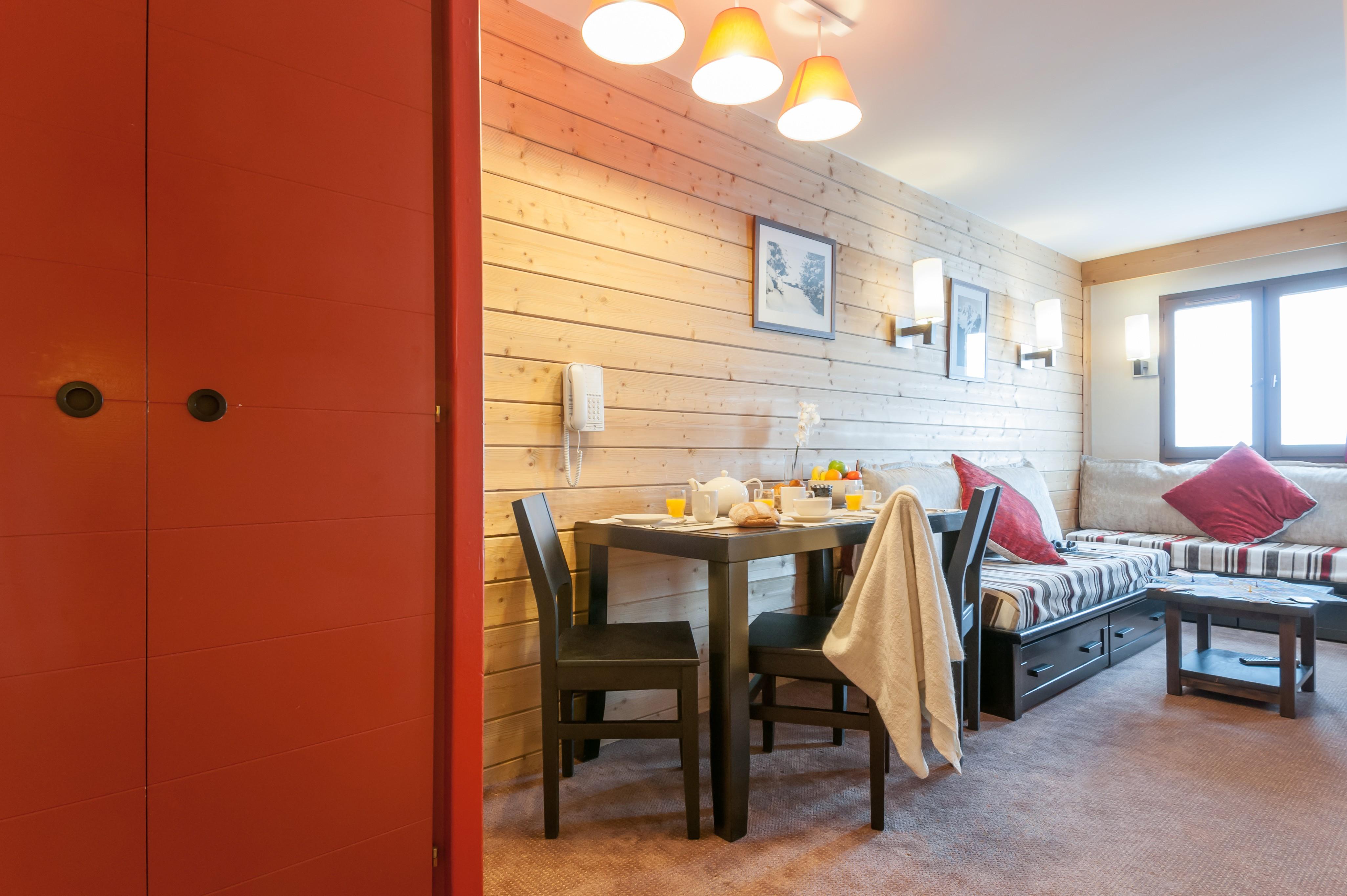 Appartement Pierre & Saskia Falaise *